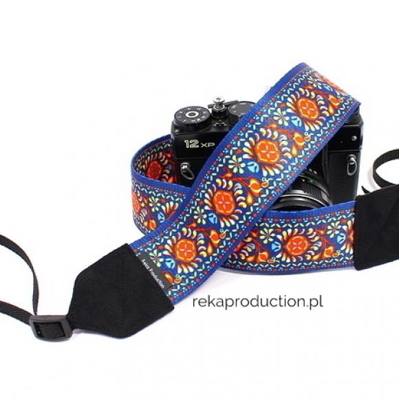 Kwiatki z czarnym pasek dla fotografki do noszenia aparatu fotograficznego na ramieniu lub na szyi